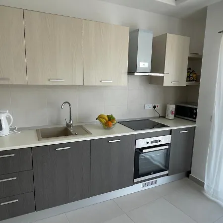 New & Comfortable 7sun Near Sandy * St. Paul's Bay