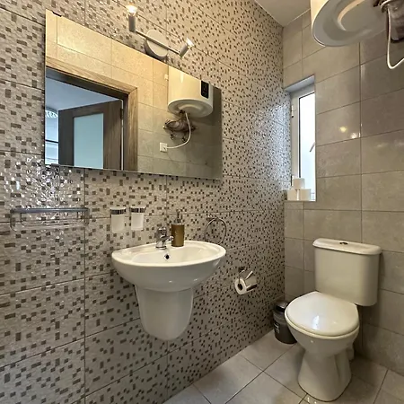 New & Comfortable 7sun Near Sandy Apartment