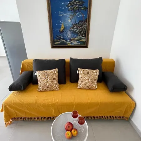 Apartment New & Comfortable 7sun Near Sandy St. Paul's Bay