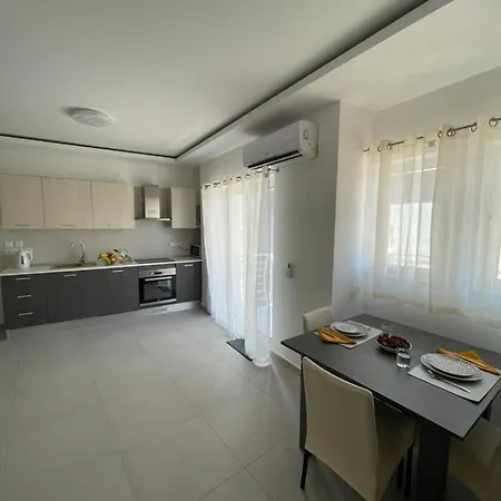 New & Comfortable 7sun Near Sandy Apartment St. Paul's Bay