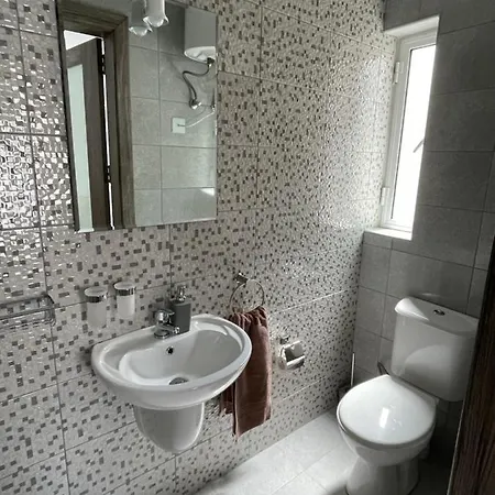 New & Comfortable 7sun Near Sandy Appartement