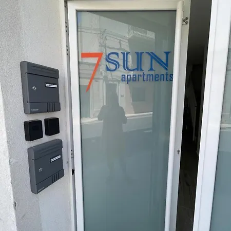 New & Comfortable 7sun Near Sandy شقة *