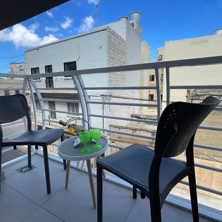 New & Comfortable 7sun Near Sandy St. Paul's Bay