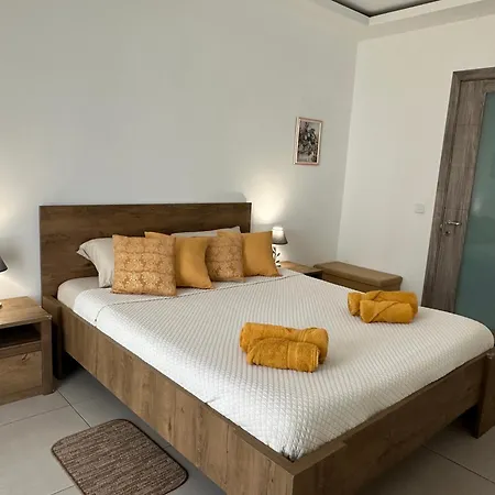 New & Comfortable 7sun Near Sandy * St. Paul's Bay