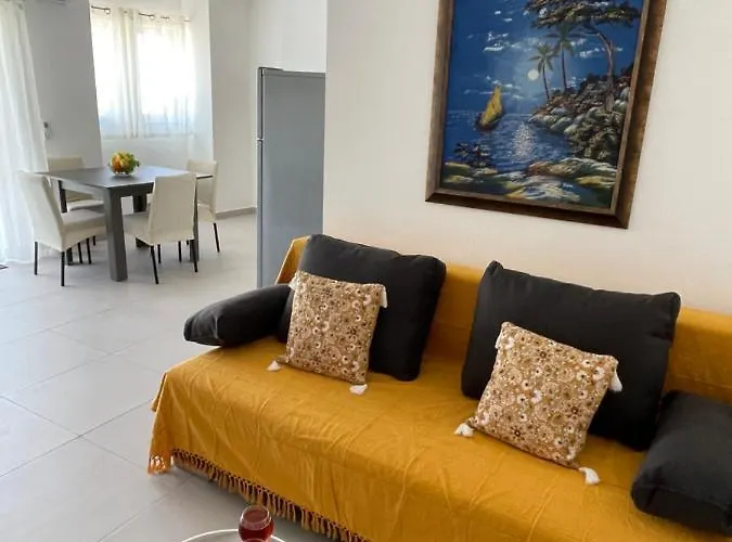 New & Comfortable 7sun Near Sandy Appartamento *