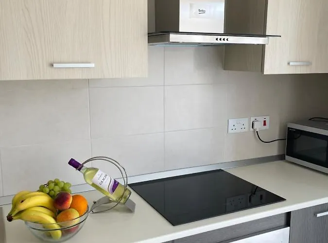 New & Comfortable 7sun Near Sandy Appartamento St. Paul's Bay