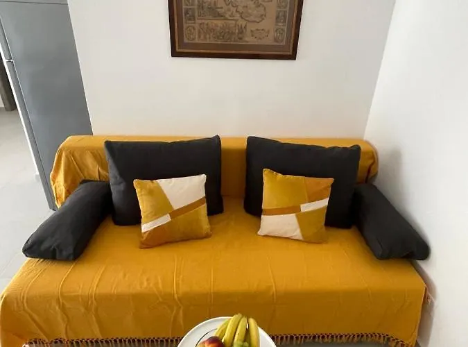 New & Comfortable 7sun Near Sandy Appartamento St. Paul's Bay